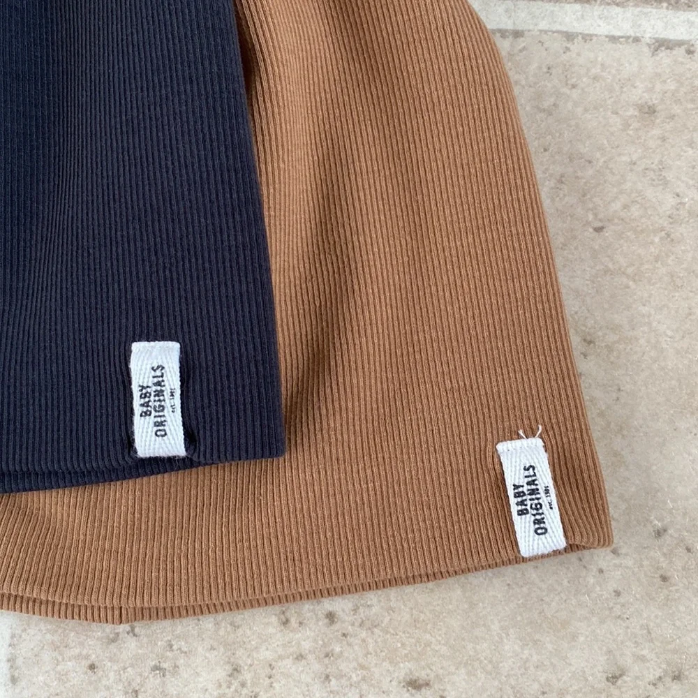 🌈 2/$15 2-pack Cotton Hats - Picture 2 of 5
